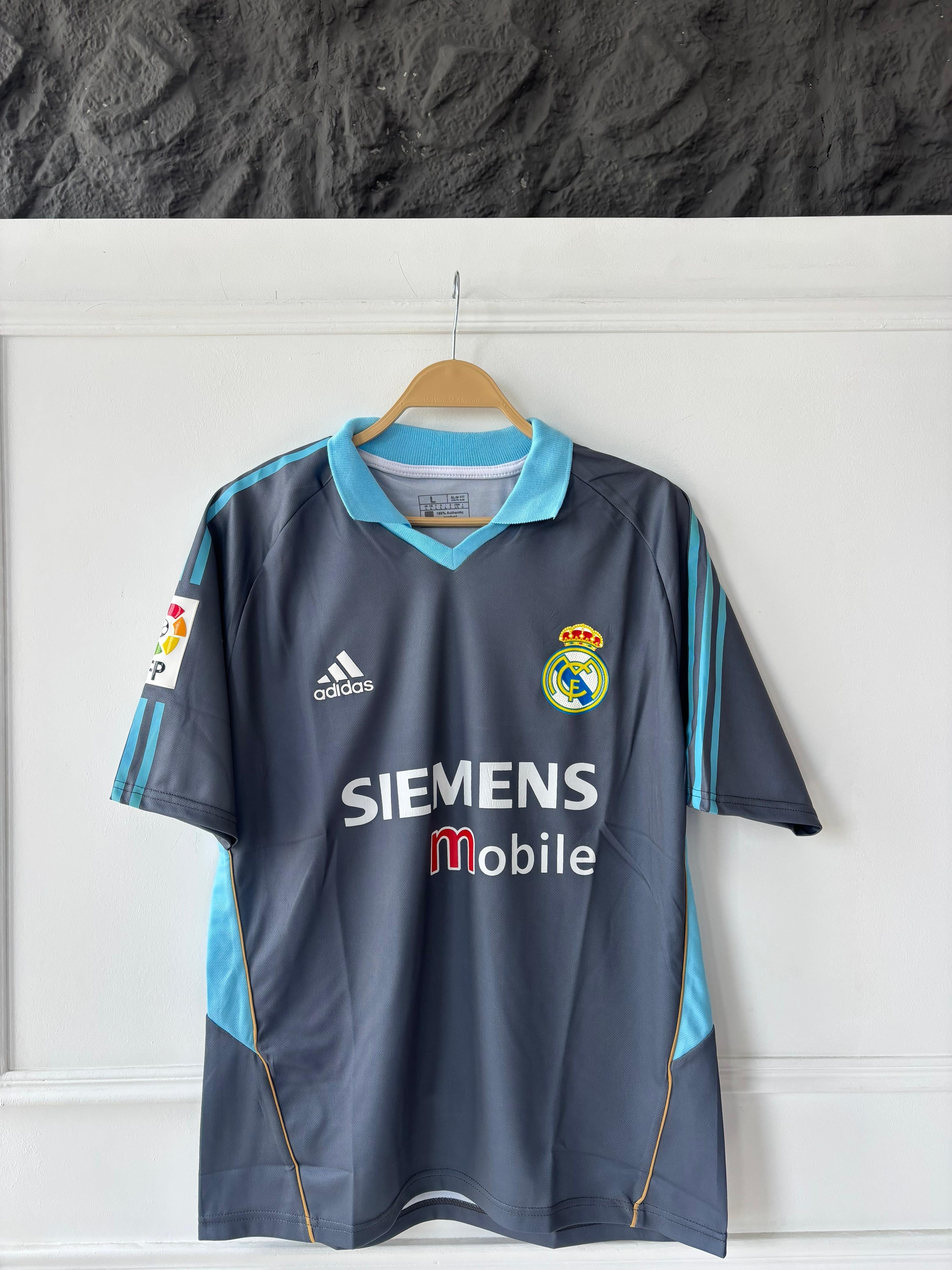 Real Madrid 03/04 Third Kit