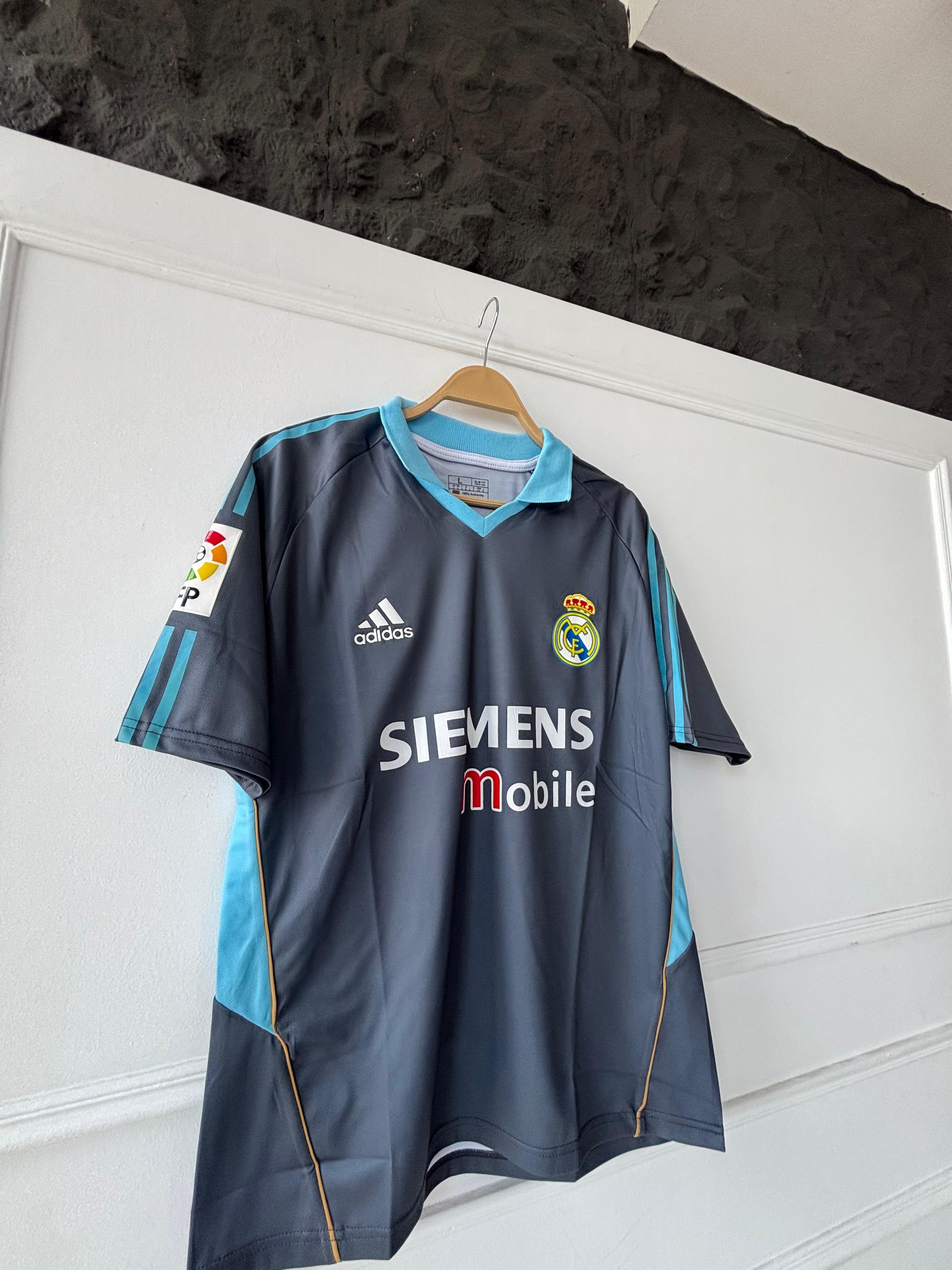 Real Madrid 03/04 Third Kit