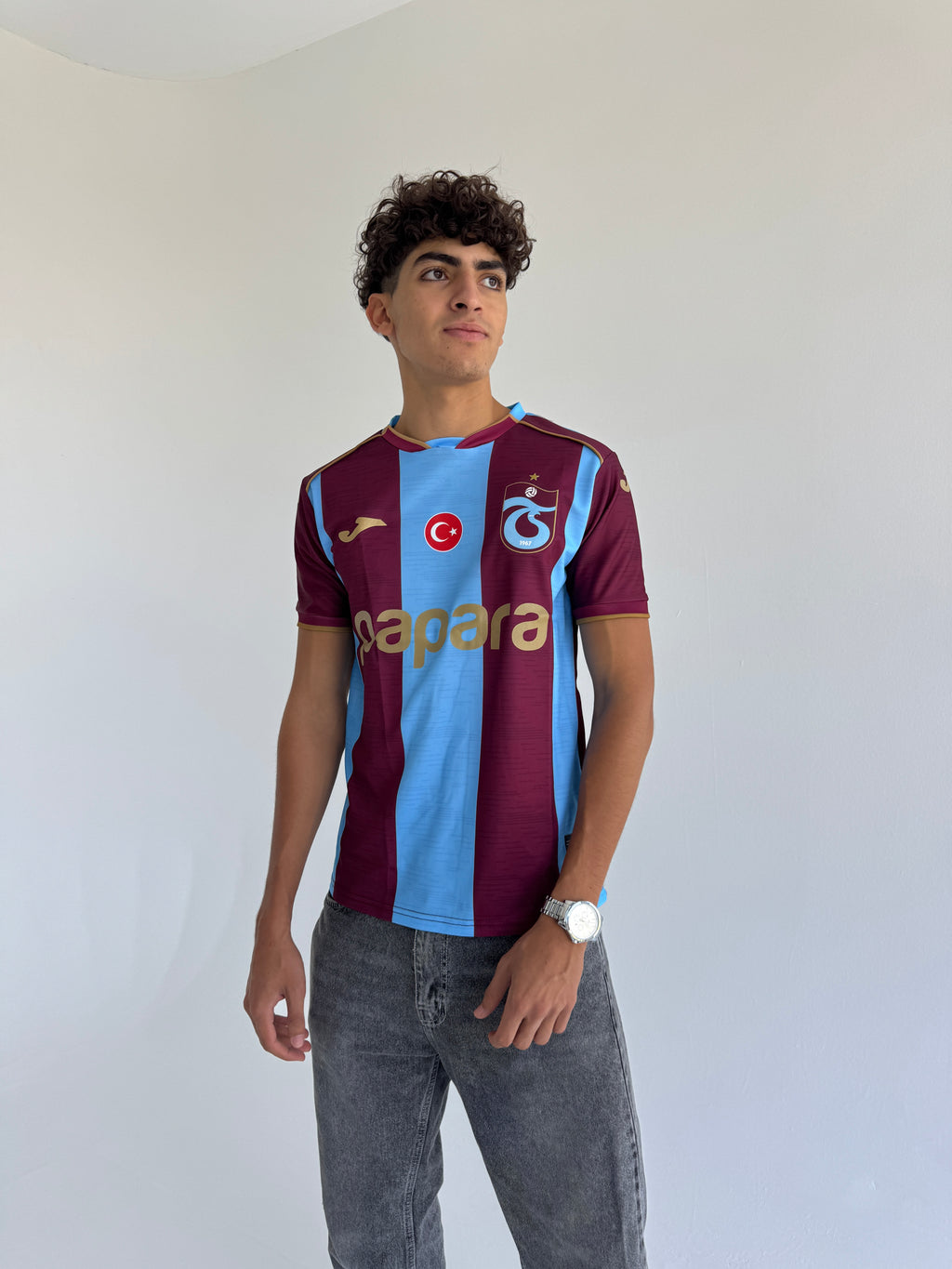 Trabzonspor 26/27 Home Kit – Salah Edition.