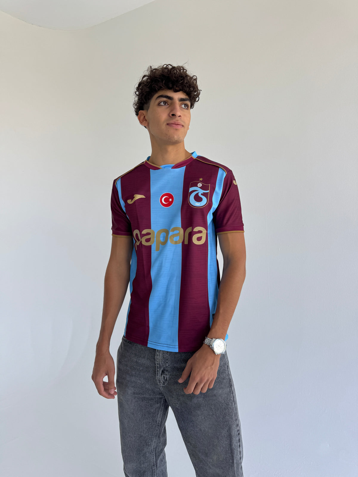 Trabzonspor 26/27 Home Kit – Salah Edition.