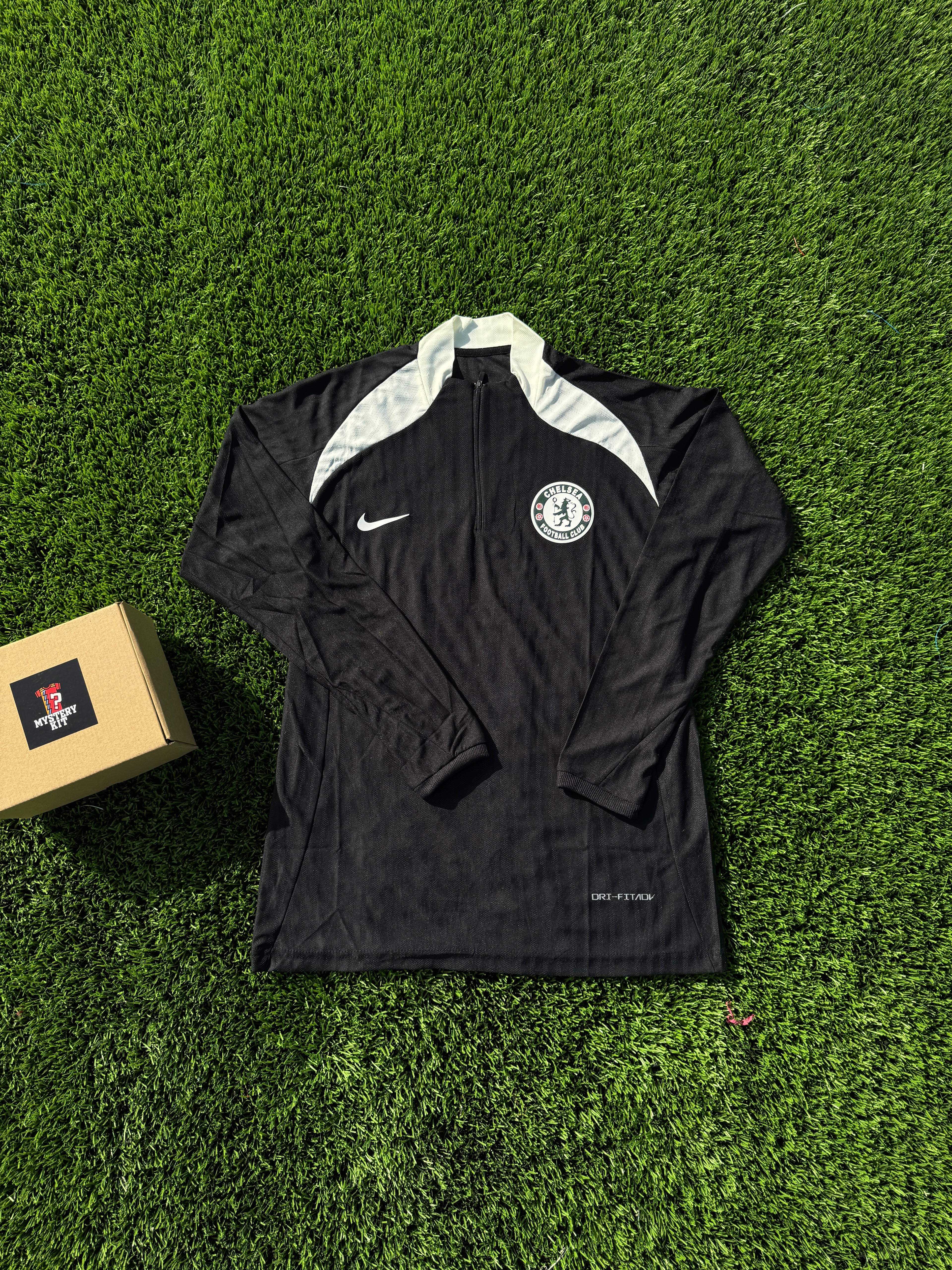 Chelsea 25/26 Away Tracksuit