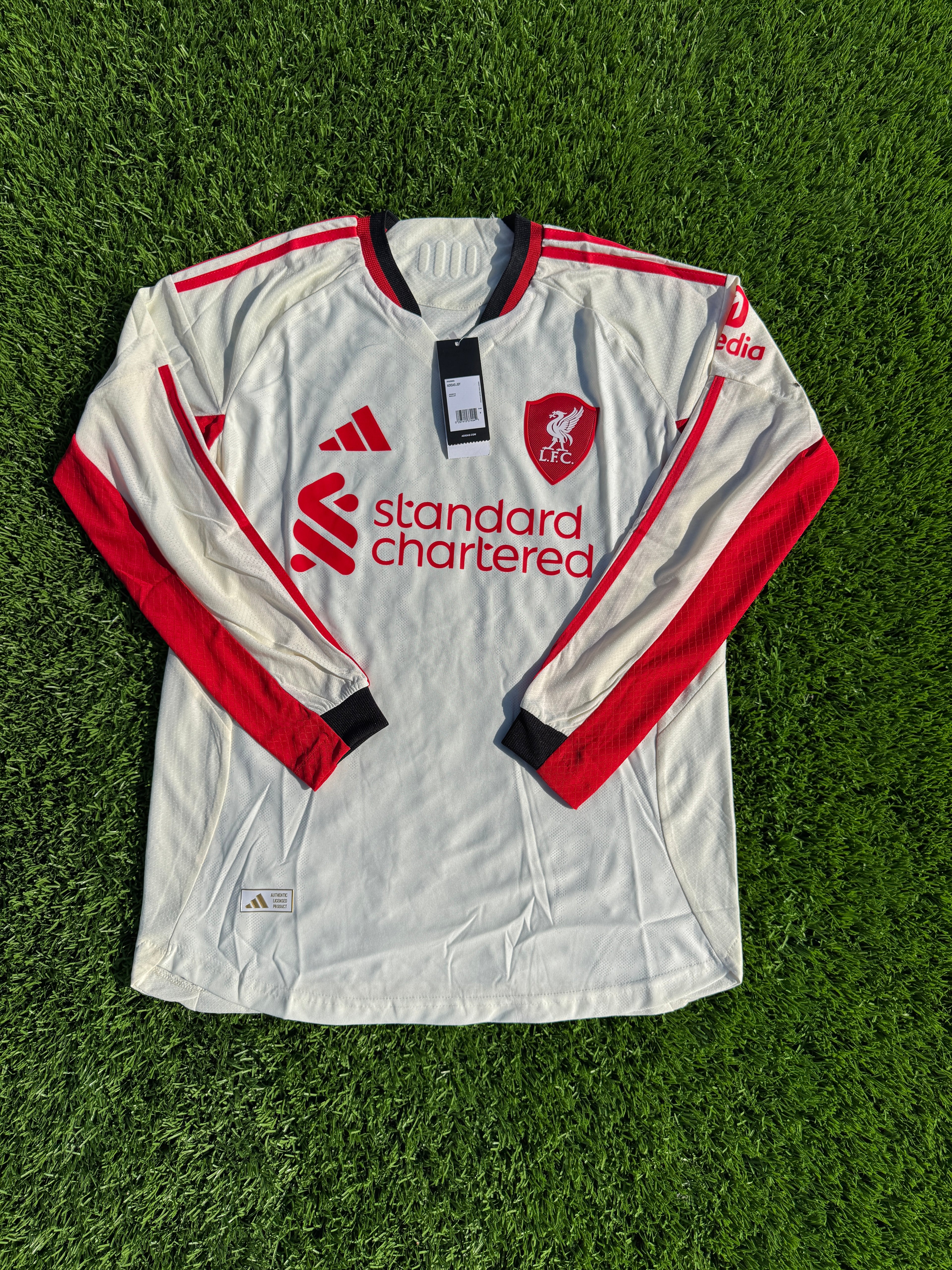 Liverpool 25/26 Away Kit (Long Sleeve)