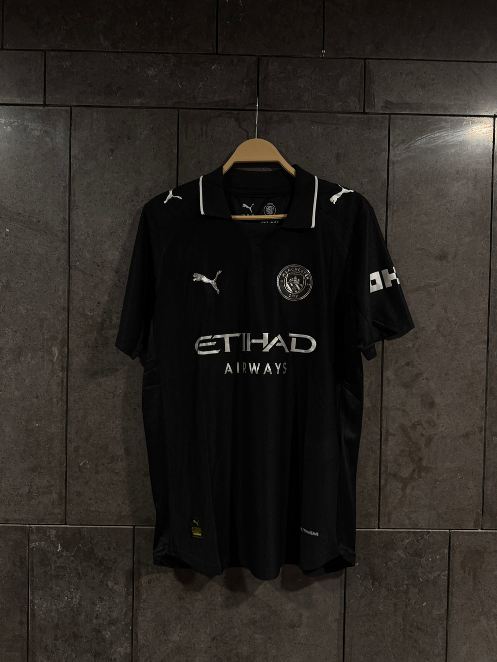 Manchester City 2025/26 Away Kit